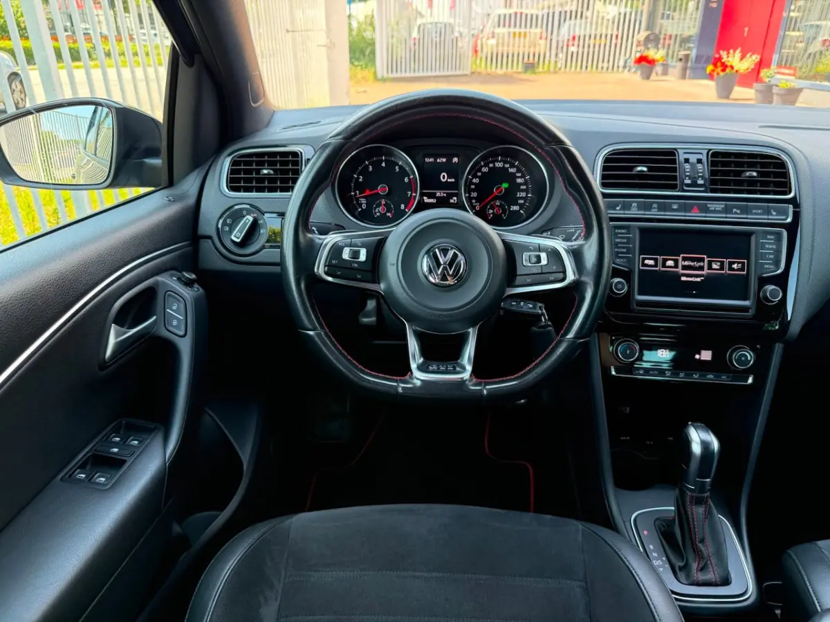 1.8 TSI GTI | DSG | Pano | LED | Navi