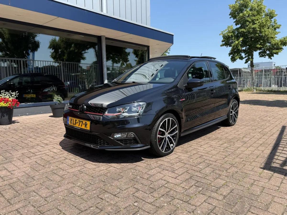 1.8 TSI GTI | DSG | Pano | LED | Navi