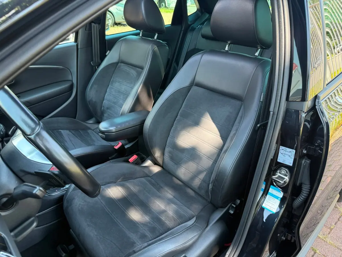 1.8 TSI GTI | DSG | Pano | LED | Navi