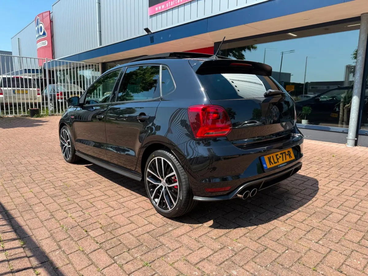1.8 TSI GTI | DSG | Pano | LED | Navi