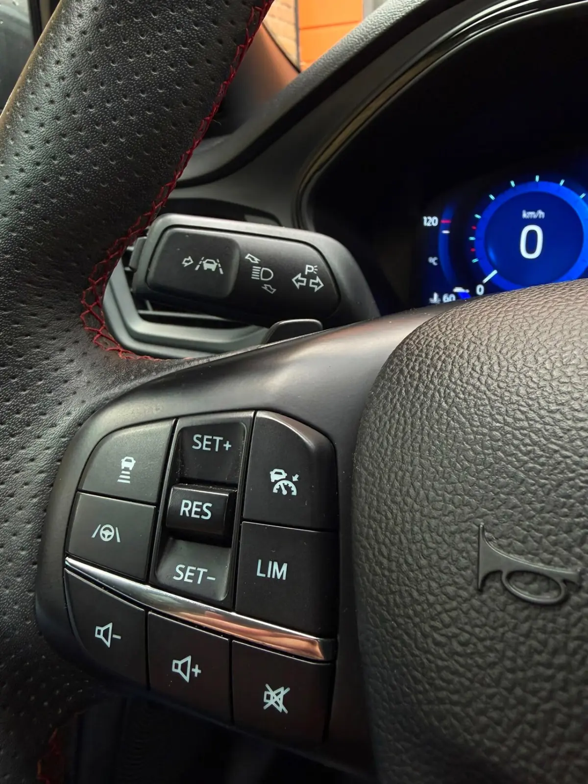 1.5 EcoBoost ST Line X Business