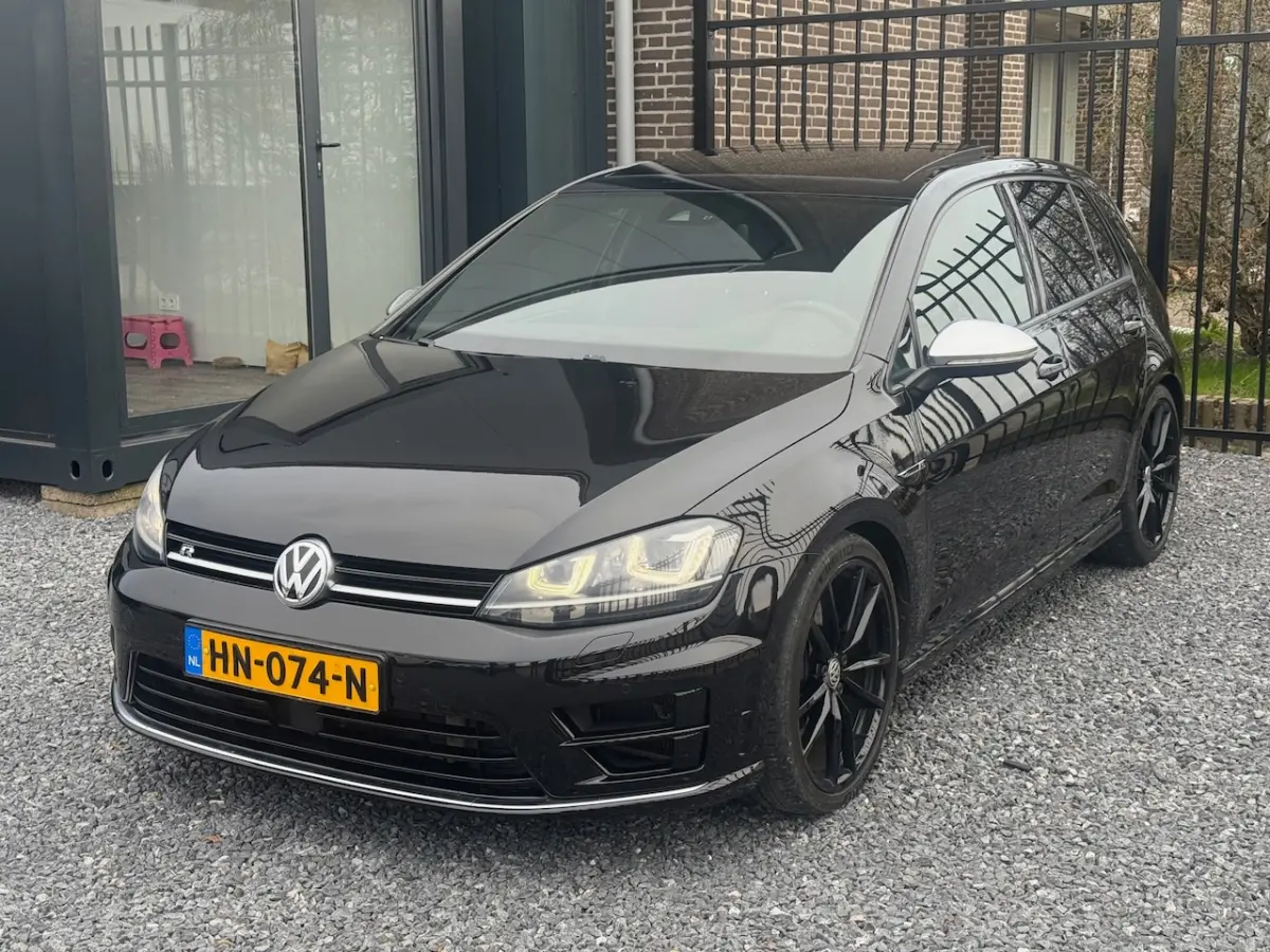 2.0 TSI R 4Motion 400PKCARBONPANOXENONDSGCARPLAY