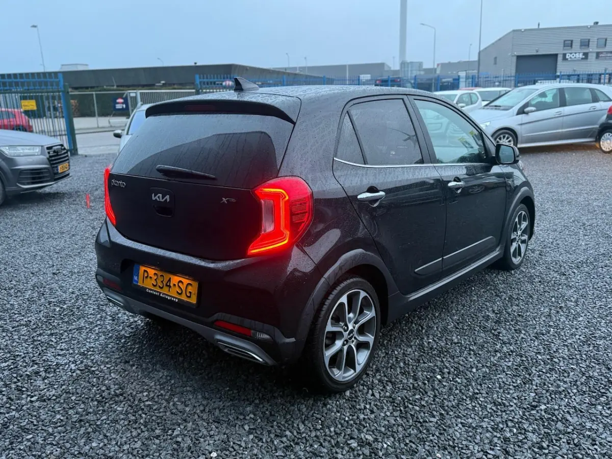 1.0 T-GDi X-Line 5p LEDERNAVIMF STUURBOMVOL