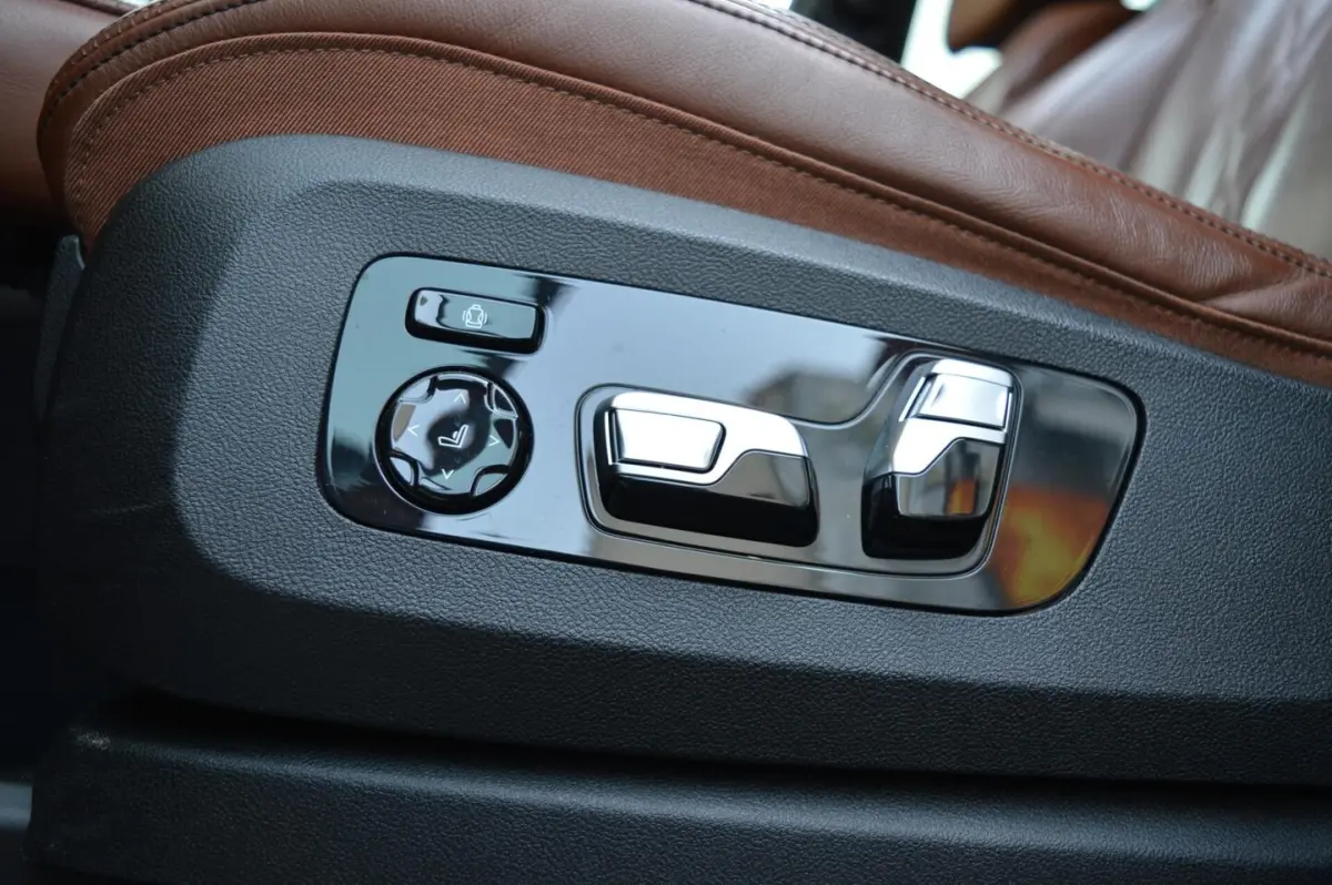 xDrive40i High Executive|M Sport|Pano|Head Up|Massage