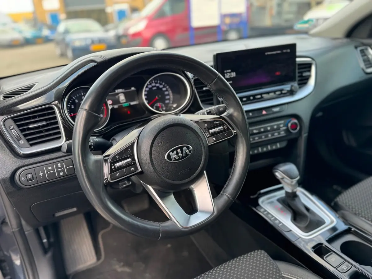 Ceed 1.5 T-GDi DynamicPlusLine / 1e.eigenaar / automaat / dealer.onderhouden / navi / pdc