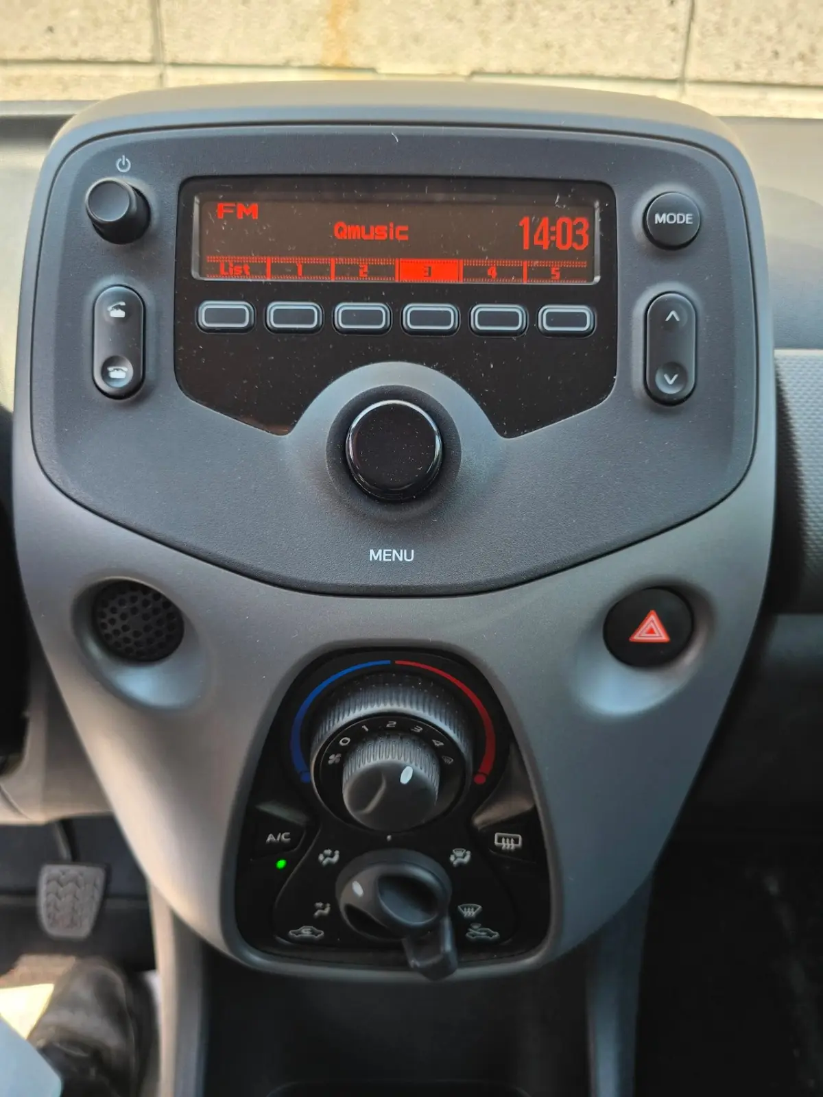 108 1.0 e-VTi Active Airco/Bluetooth/PDC