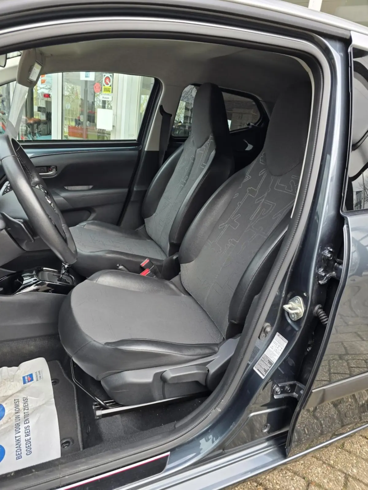 Aygo 1.0 VVT-i x-clusiv AUTOMAAT