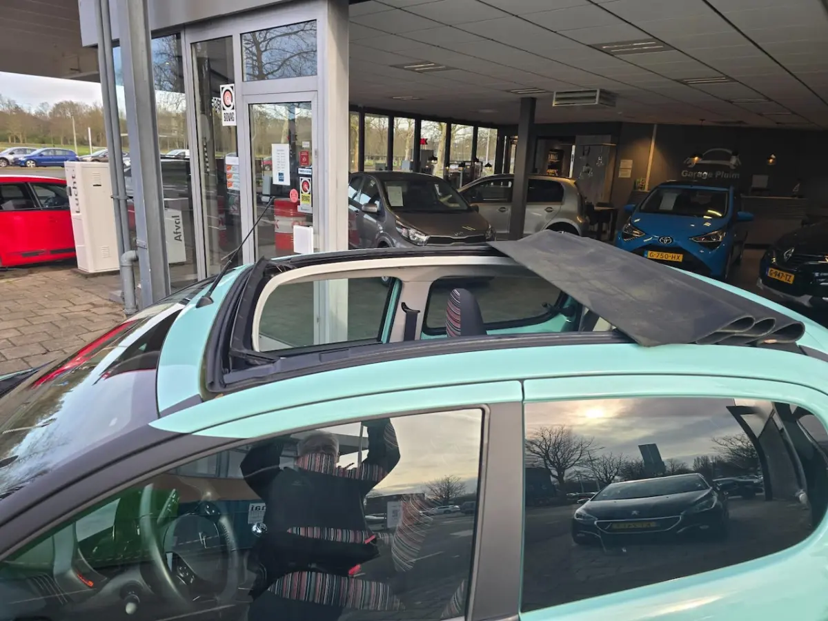 Citroen C1 1.0 VTi Airscape Shine