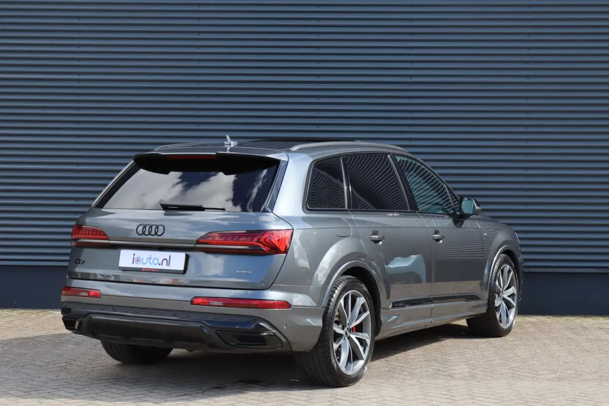 60 TFSI e quattro 456pk S-Line Competition Pano/B&O Advanced/Alcantara hemel/360/Keyless/S