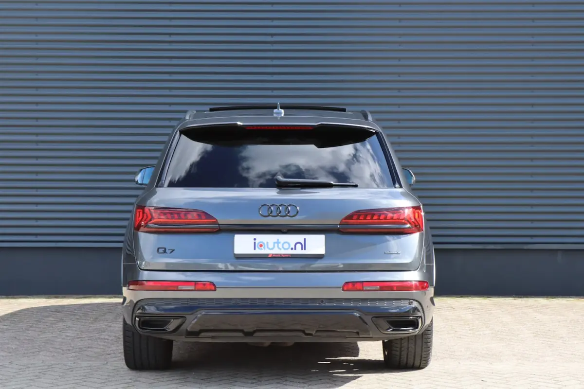 60 TFSI e quattro 456pk S-Line Competition Pano/B&O Advanced/Alcantara hemel/360/Keyless/S