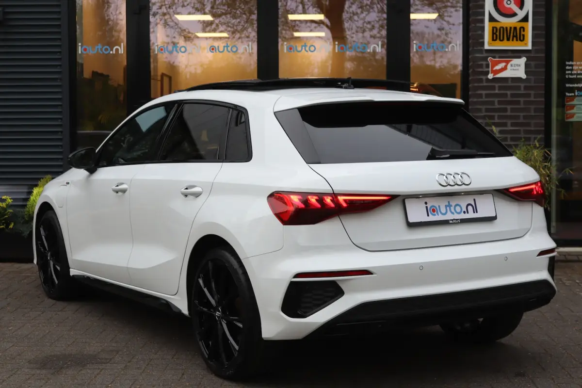 40 TFSI e S-Line Edition Black Optic Pano/LED Plus/B&O/Keyless/Virtual Cockpit/App-Connect