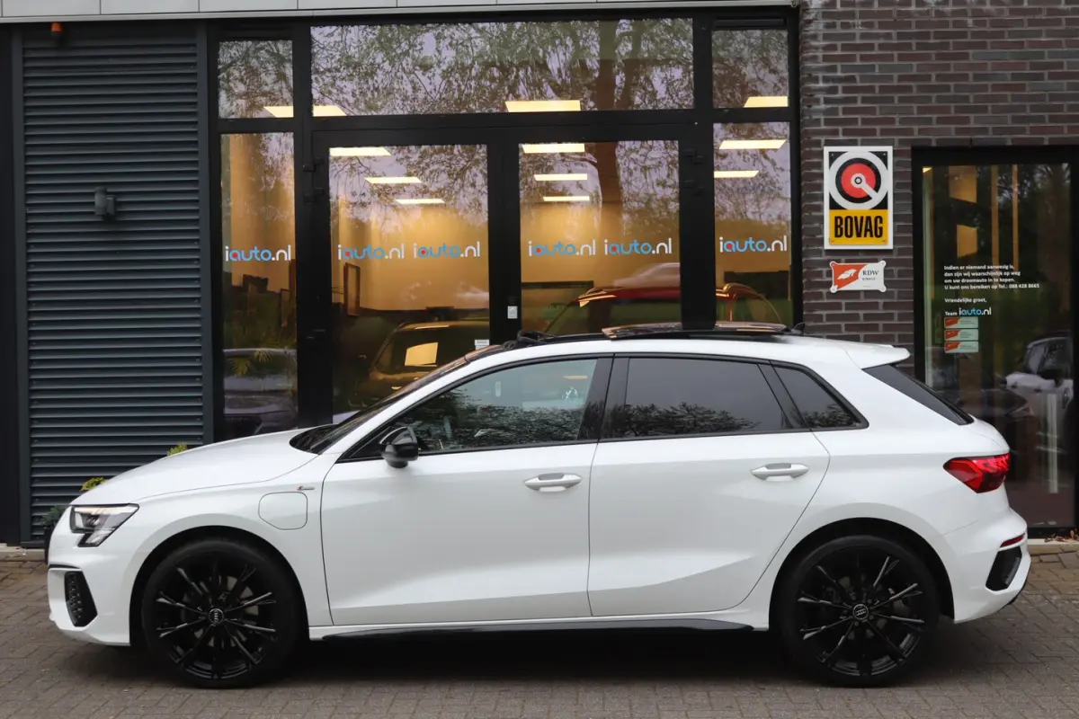 40 TFSI e S-Line Edition Black Optic Pano/LED Plus/B&O/Keyless/Virtual Cockpit/App-Connect