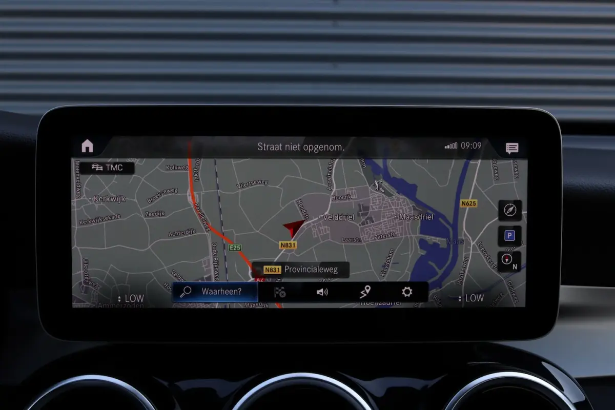 200 Business Solution Limited Pano/Leder/Camera/CarPlay/LED/Dodehoek/Dab