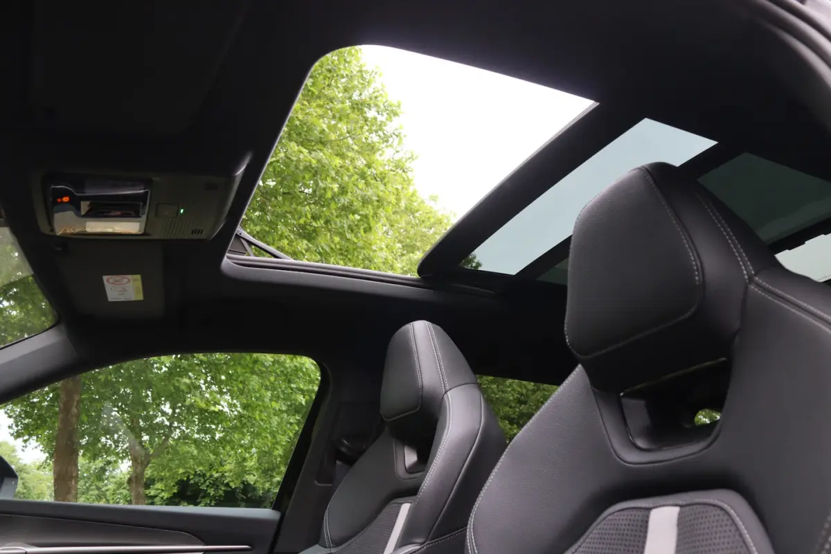 1.5 TSI PHEV Sportline Business Pano/Matrix LED/ACC/Keyless/Camera/20"/Elek. stoel/Trekhaa