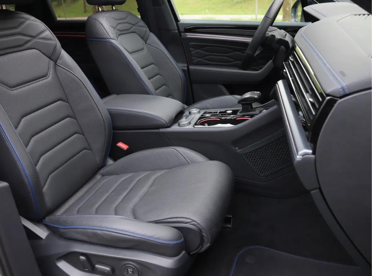 3.0 TSi eHybrid 4MOTION R Pano/IQ.Light HD/Puglia Leder/Dynaudio/360/Head-up/Luchtvering/M