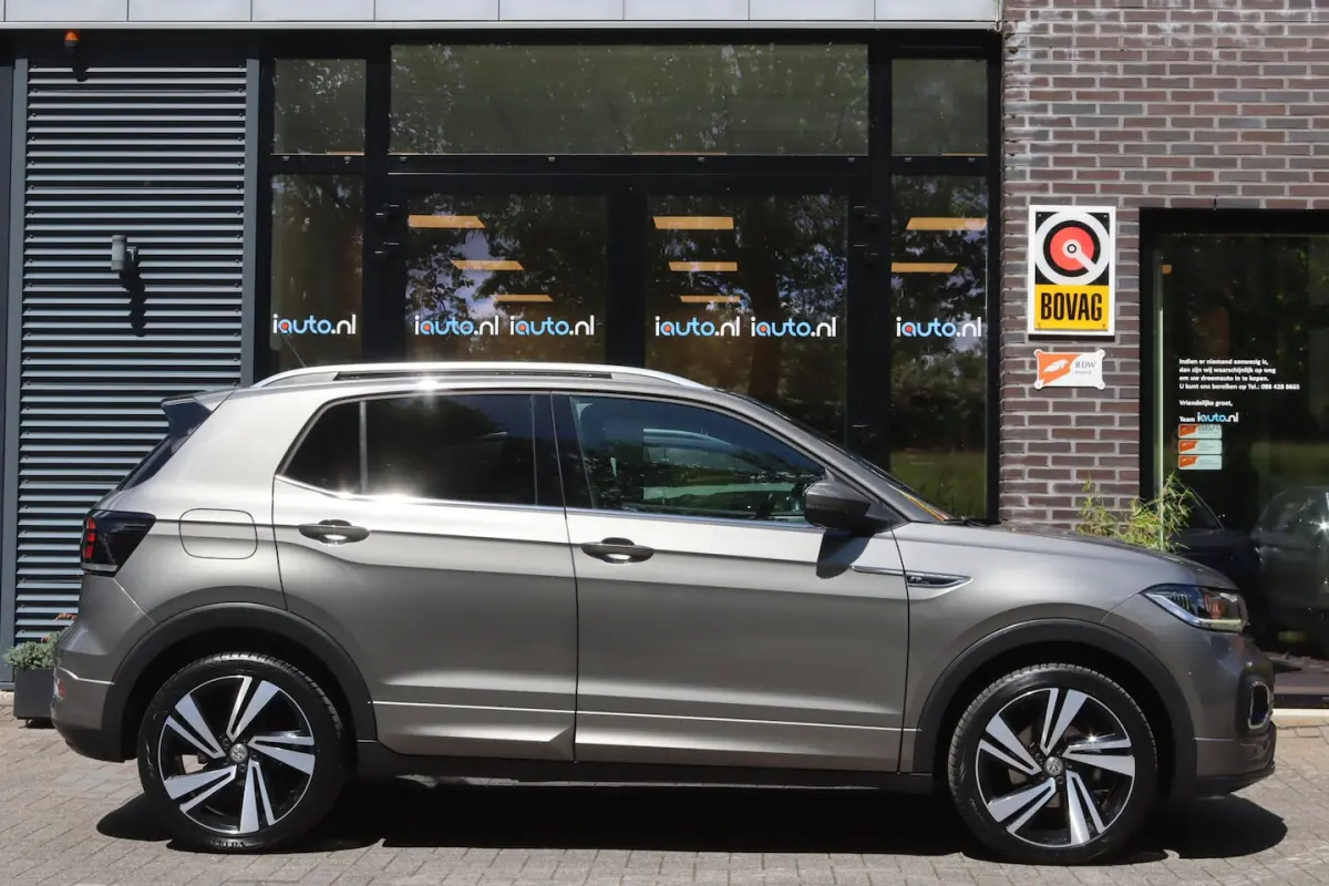 1.0 TSI 115pk DSG R-Line Style LED/Navi/CarPlay/ACC/ECC/Dodehoek/Winter/18"
