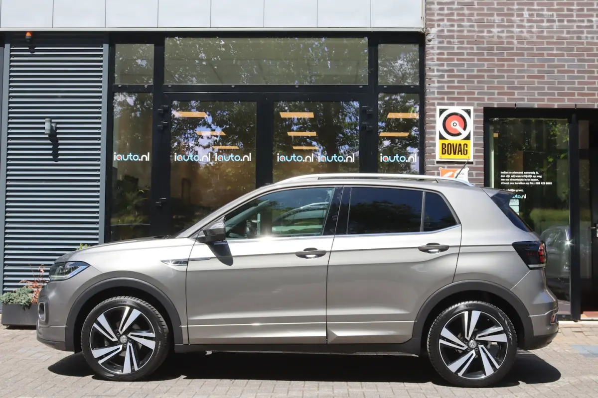 1.0 TSI 115pk DSG R-Line Style LED/Navi/CarPlay/ACC/ECC/Dodehoek/Winter/18"