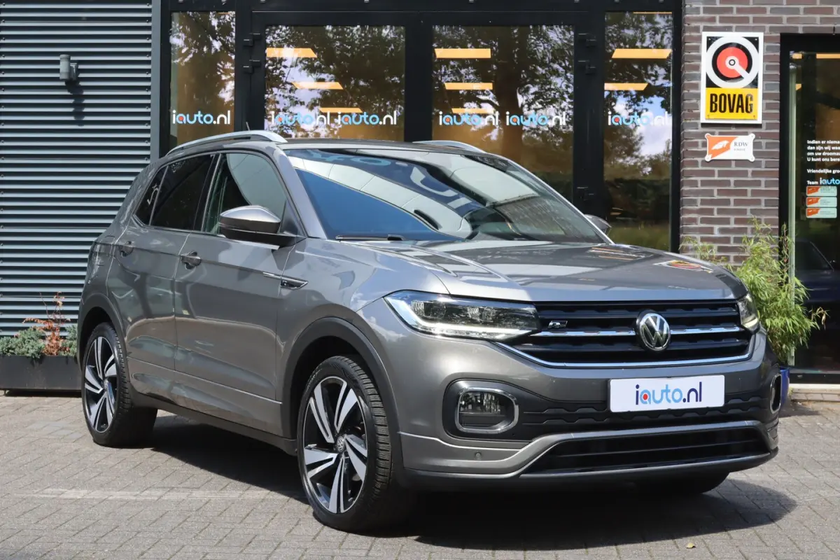 1.0 TSI 115pk DSG R-Line Style LED/Navi/CarPlay/ACC/ECC/Dodehoek/Winter/18"