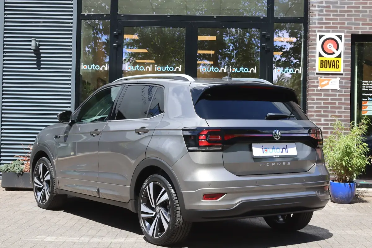 1.0 TSI 115pk DSG R-Line Style LED/Navi/CarPlay/ACC/ECC/Dodehoek/Winter/18"