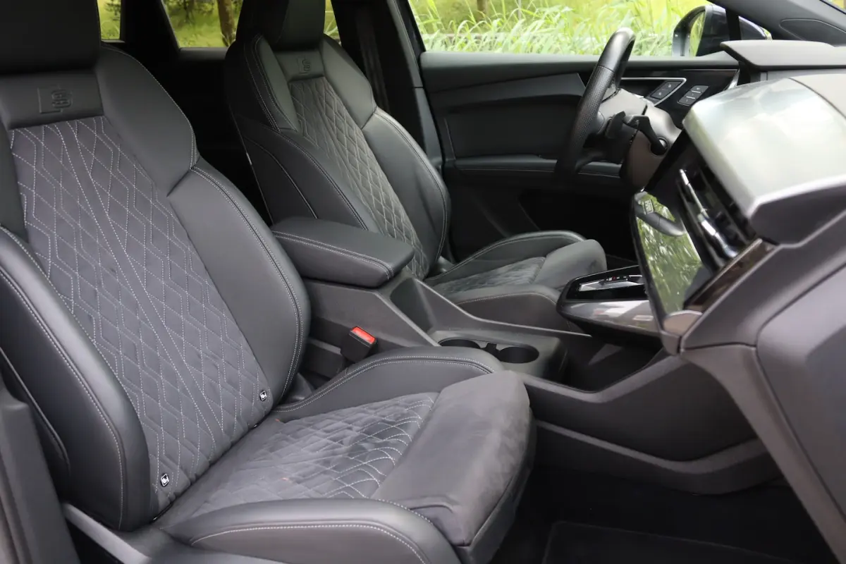 50 quattro S Edition 77 kWh Optiek Zwart S-Line/Pano/Leder/Matrix LED/Elek. stoelen+mem/He
