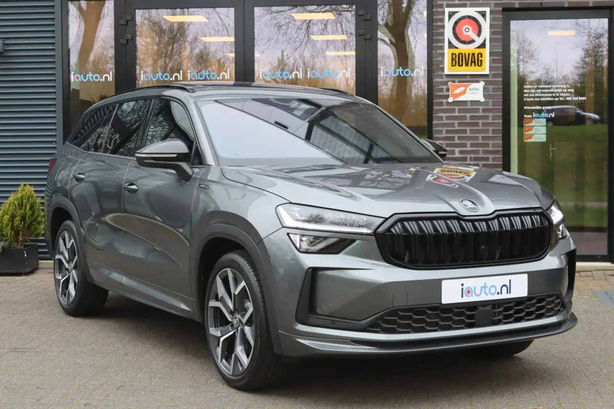iV 1.5 TSI PHEV Sportline Pano/Matrix LED/ACC/Keyless/Camera/20"/Elek. stoel+mem/Trekhaak
