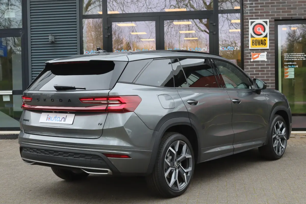 iV 1.5 TSI PHEV Sportline Pano/Matrix LED/ACC/Keyless/Camera/20"/Elek. stoel+mem/Trekhaak