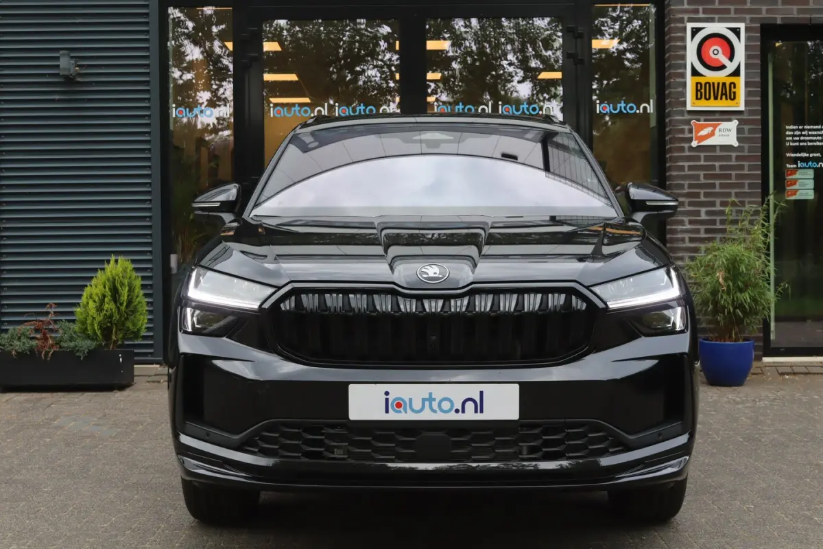 1.5 TSI PHEV Sportline Business Matrix LED/ACC/Keyless/Camera/20"/Elek. stoel/Trekhaak weg