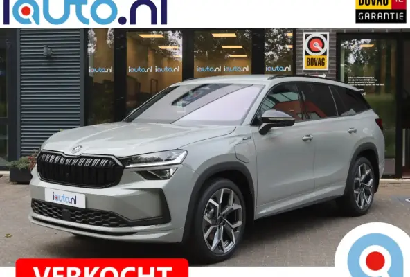 1.5 TSI PHEV Sportline Business Matrix LED/ACC/Keyless/Camera/20"/Elek. stoel/Trekhaak weg