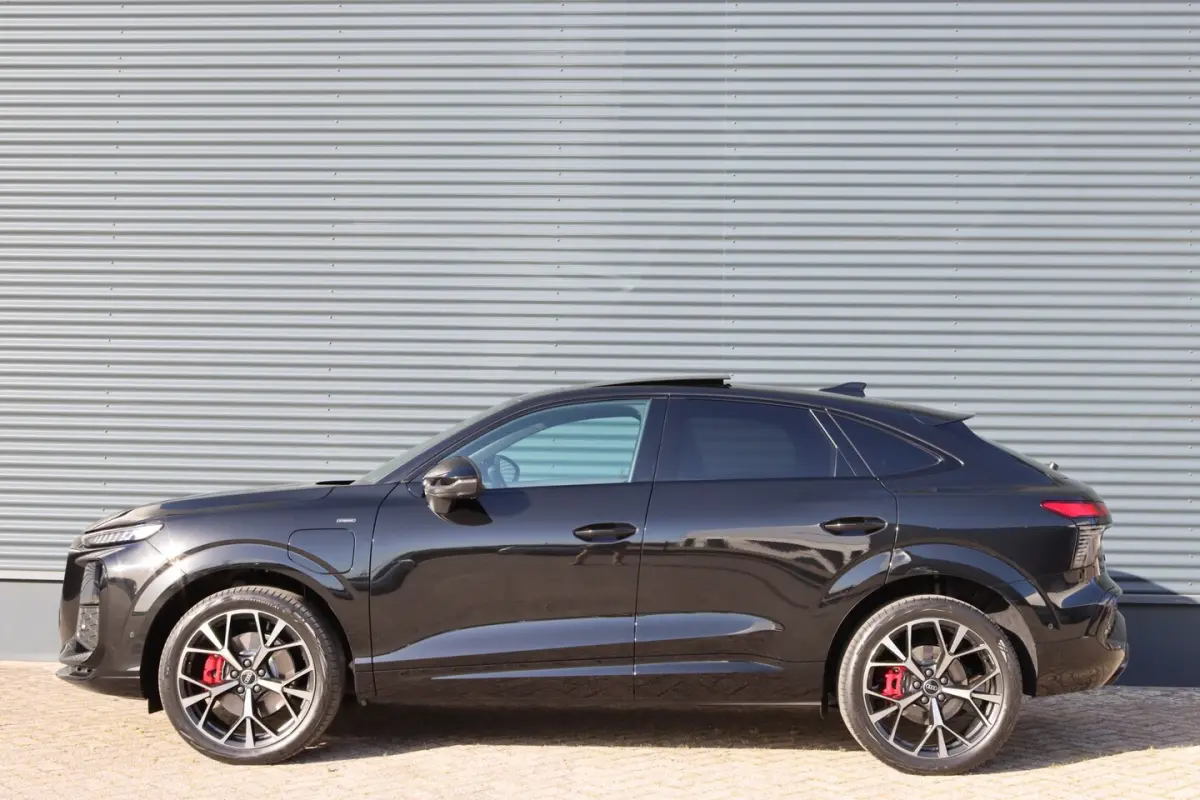 1.5 200kW e-hybrid S-Line Pano/Sonos/360/Tech Pro/Elek. stoelen+mem/Head-up/Keyless/20"/Tr