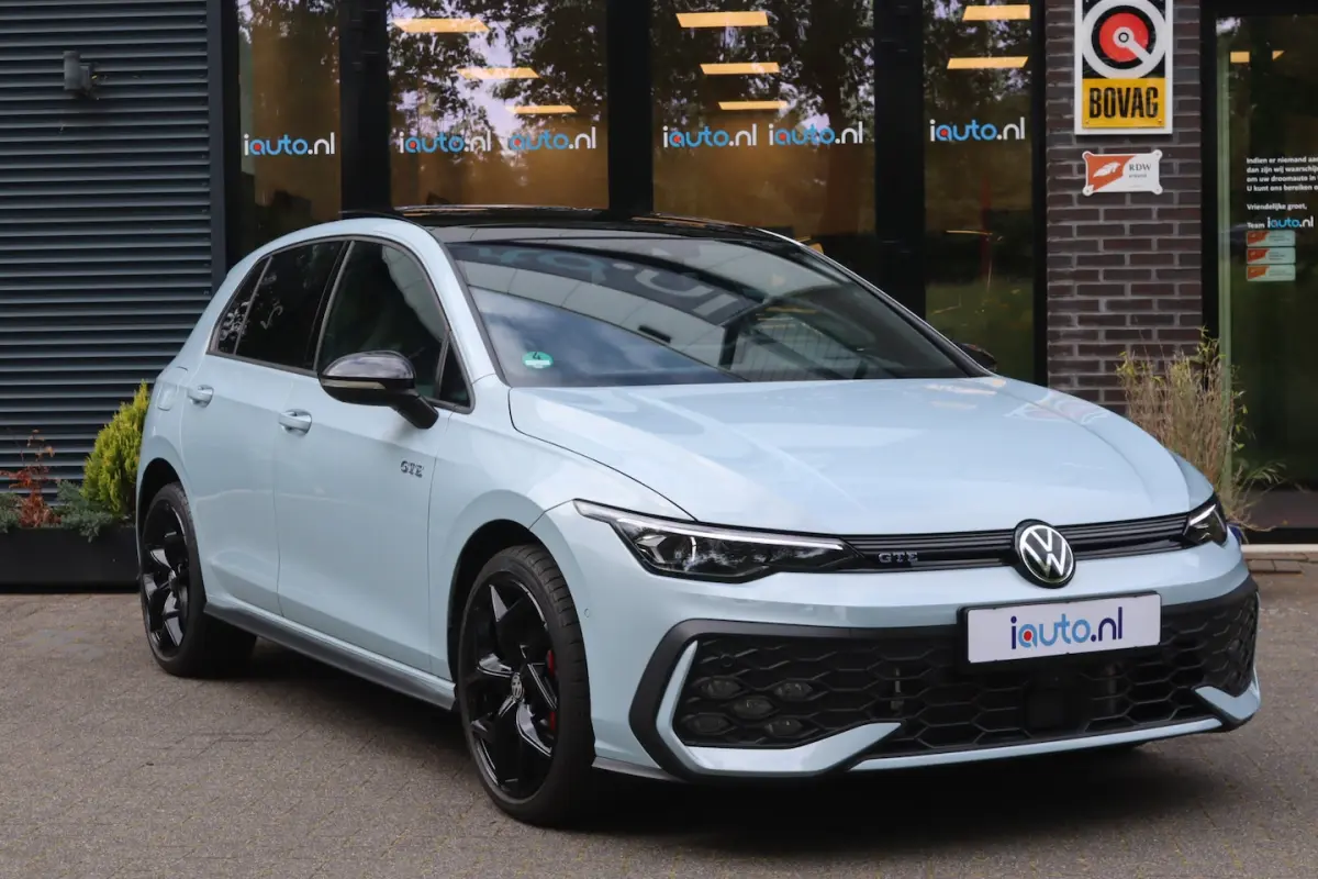 1.5 eHybrid 272pk GTE Black Style Pano/Leder/IQ.Light/360/Headup/DCC/Keyless/Elek. stoel+m