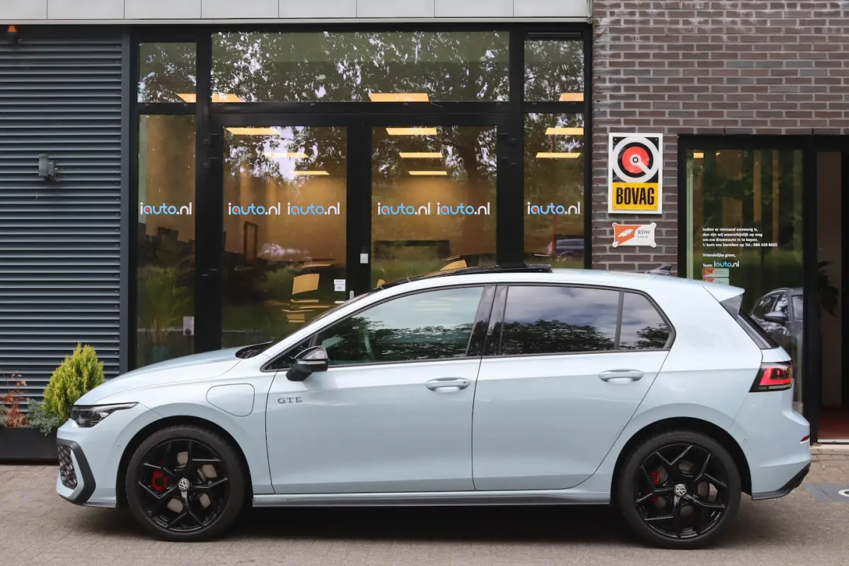 1.5 eHybrid 272pk GTE Black Style Pano/Leder/IQ.Light/360/Headup/DCC/Keyless/Elek. stoel+m