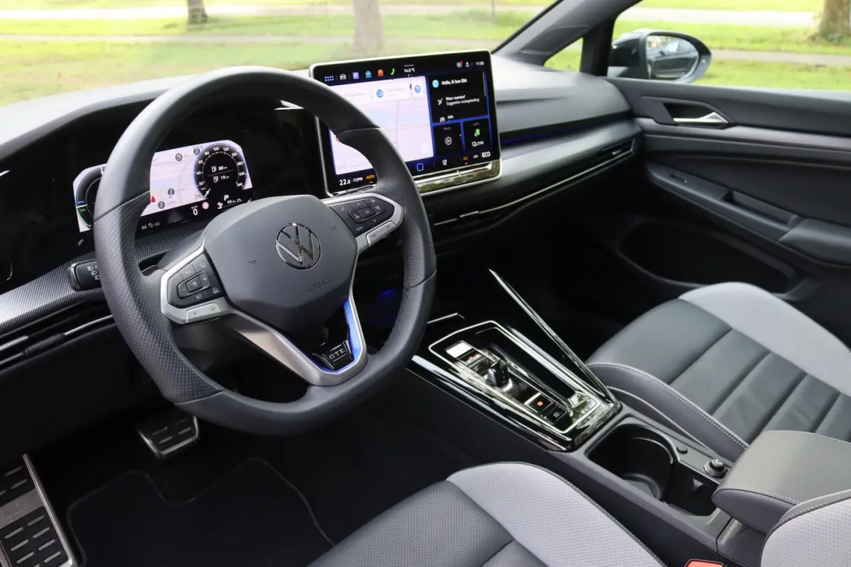 1.5 eHybrid 272pk GTE Black Style Pano/Leder/IQ.Light/360/Headup/DCC/Keyless/Elek. stoel+m