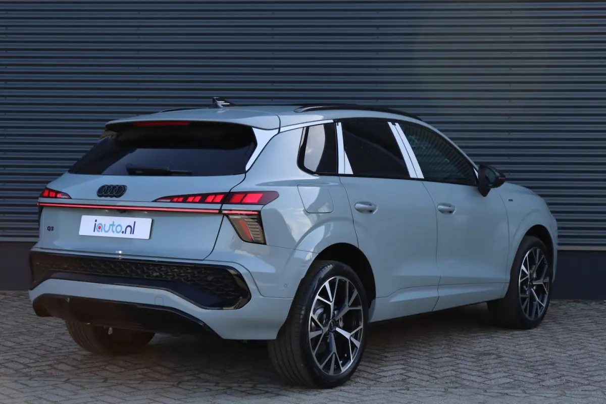 1.5 200kW 272pk e-hybrid S-Line Pano/Leder/Tech Plus/Matrix LED/Camera/Elek-klep/Keyless/2