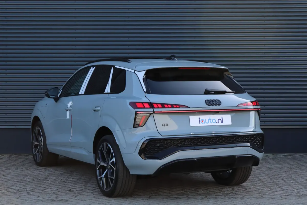 1.5 200kW 272pk e-hybrid S-Line Pano/Leder/Tech Plus/Matrix LED/Camera/Elek-klep/Keyless/2
