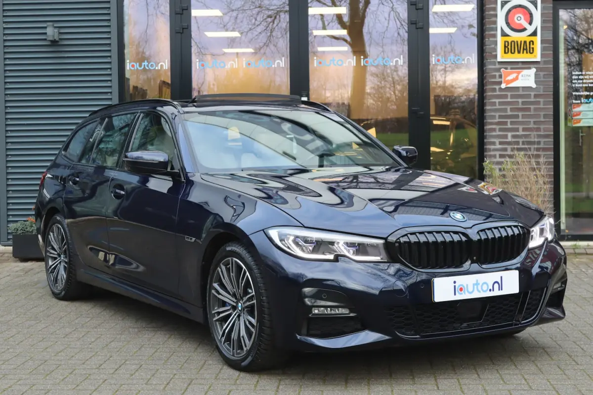 330e M-Sport Shadow Line Pano/Laser LED/Leder/360/Keyless/Headup/ACC/Dodehoek