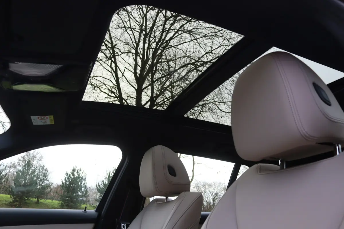 330e M-Sport Shadow Line Pano/Laser LED/Leder/360/Keyless/Headup/ACC/Dodehoek