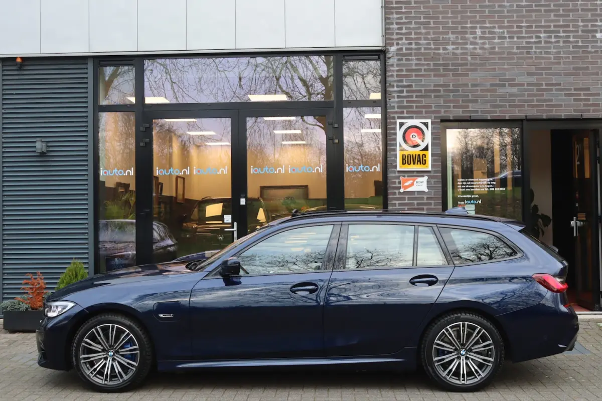 330e M-Sport Shadow Line Pano/Laser LED/Leder/360/Keyless/Headup/ACC/Dodehoek
