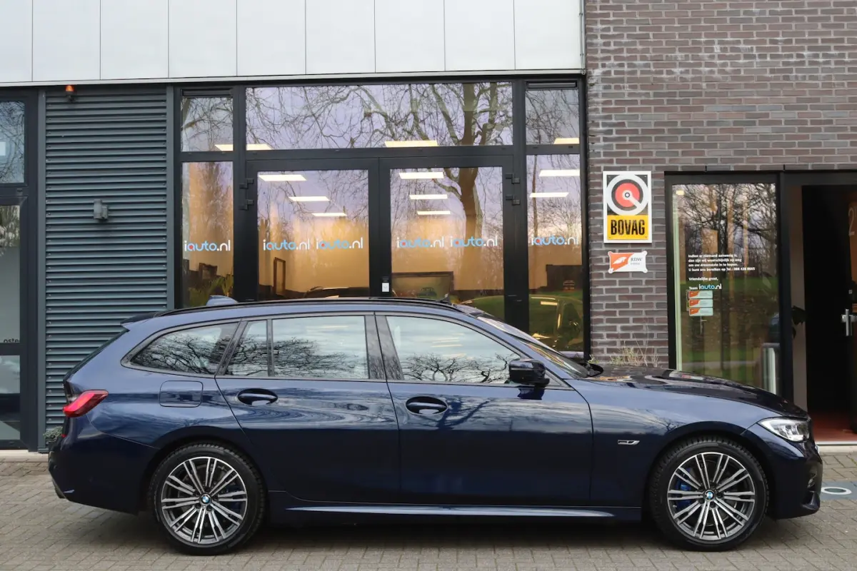 330e M-Sport Shadow Line Pano/Laser LED/Leder/360/Keyless/Headup/ACC/Dodehoek