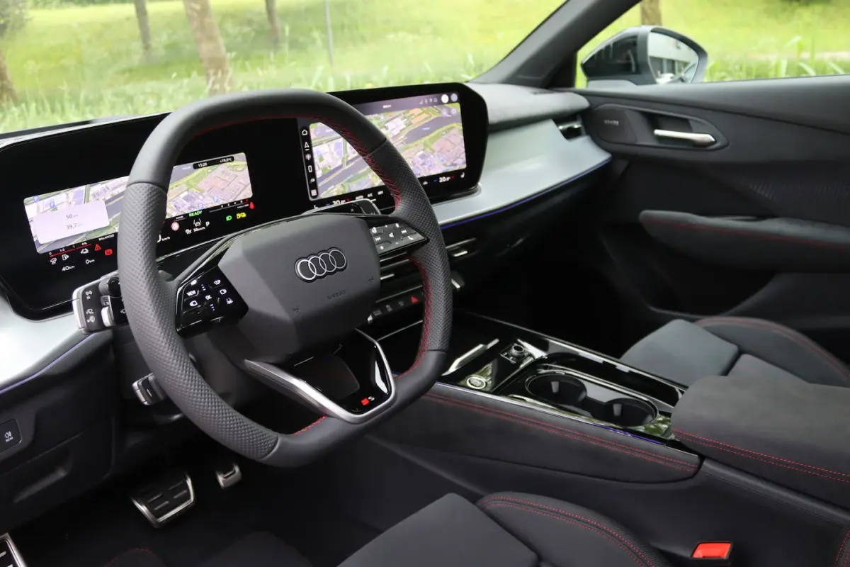 1.5 200kW e-hybrid S-Line Pano/Sonos/360/Tech Pro/Elek. stoelen+mem/Head-up/Keyless/20"/Tr