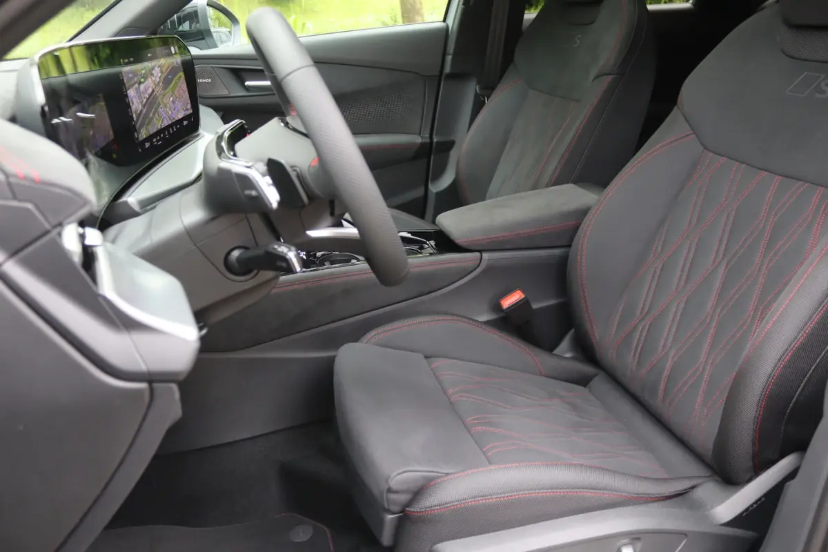1.5 200kW e-hybrid S-Line Pano/Sonos/360/Tech Pro/Elek. stoelen+mem/Head-up/Keyless/20"/Tr
