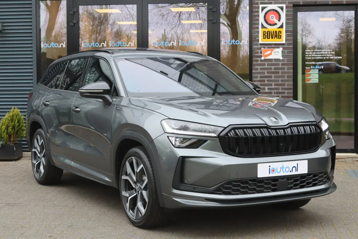 iV 1.5 TSI PHEV Sportline Pano/Matrix LED/ACC/Keyless/Camera/20"/Elek. stoel+mem/Trekhaak