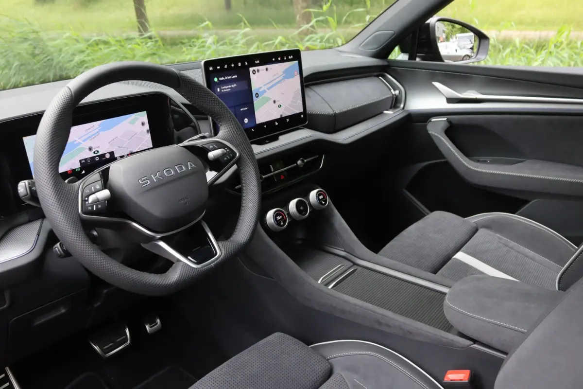 iV 1.5 TSI PHEV Sportline Pano/Matrix LED/ACC/Keyless/Camera/20"/Elek. stoel+mem/Trekhaak