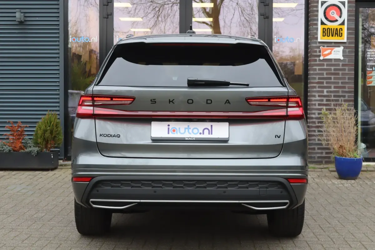 iV 1.5 TSI PHEV Sportline Pano/Matrix LED/ACC/Keyless/Camera/20"/Elek. stoel+mem/Trekhaak