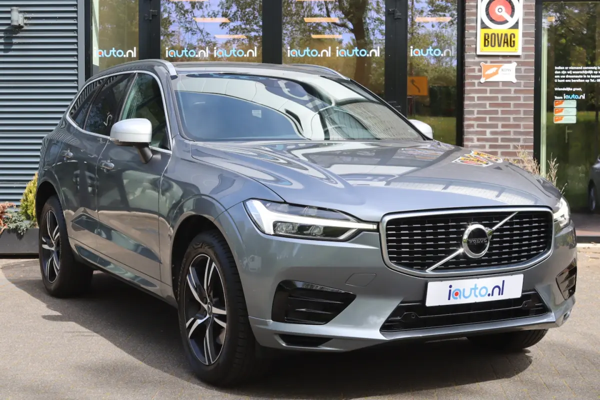 2.0 T4 R-Design LED/Leder/Navi/Camera/CarPlay/Virtual Cockpit/Crc/19"