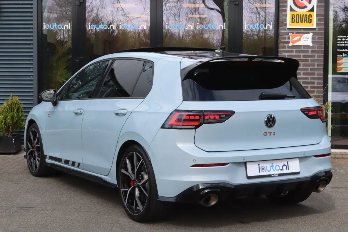 2.0 TSI GTI 301PK Clubsport Akrapovic/Pano/Blackstyle+/IQ.Light/ Camera/Headup/19"