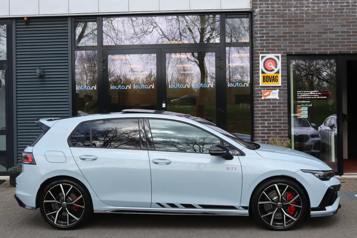 2.0 TSI GTI 301PK Clubsport Akrapovic/Pano/Blackstyle+/IQ.Light/ Camera/Headup/19"