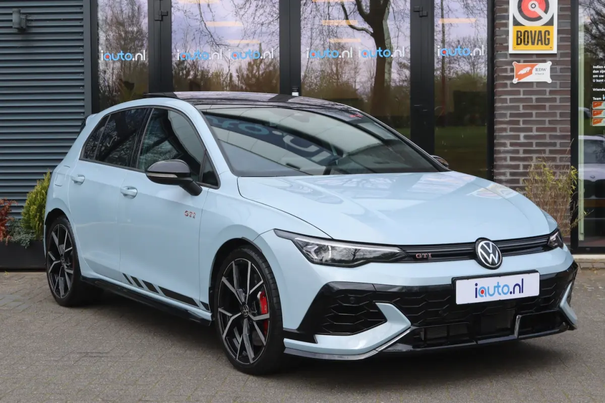 2.0 TSI GTI 301PK Clubsport Akrapovic/Pano/Blackstyle+/IQ.Light/ Camera/Headup/19"