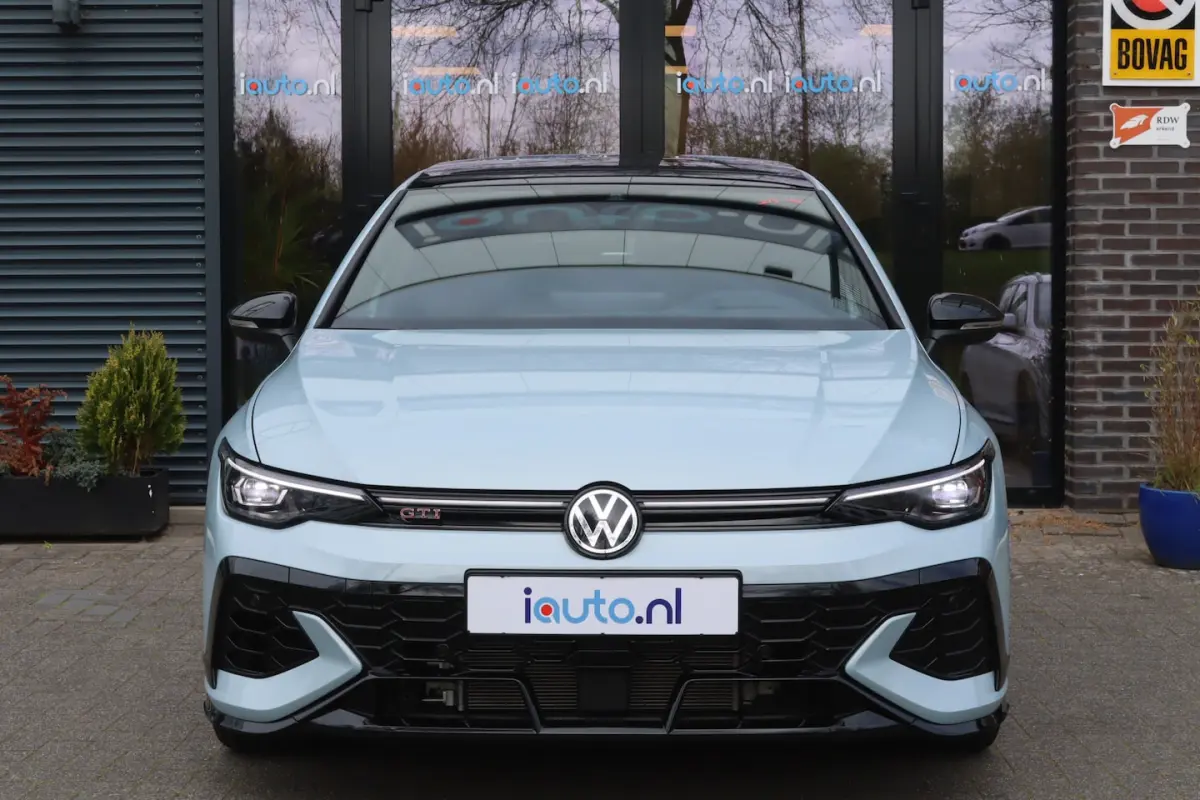 2.0 TSI GTI 301PK Clubsport Akrapovic/Pano/Blackstyle+/IQ.Light/ Camera/Headup/19"