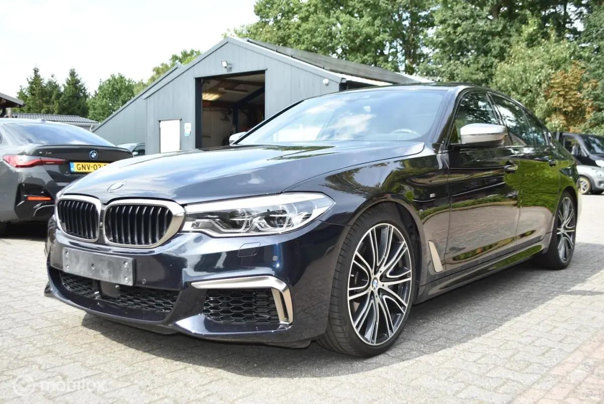 M550i X Drive aut Kantelende zuiger M550I X Drive aut Kantelende zuiger auto loopt normaal
