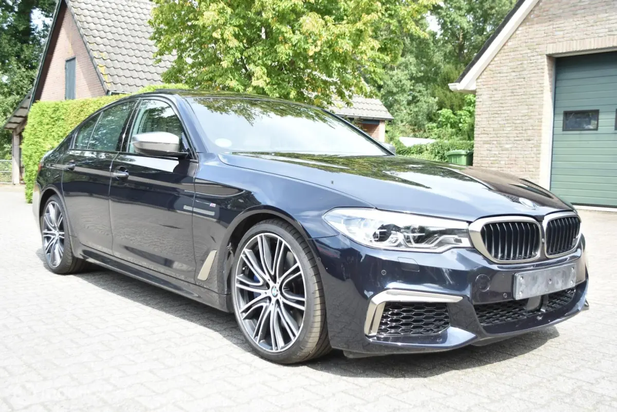 M550i X Drive aut Kantelende zuiger M550I X Drive aut Kantelende zuiger auto loopt normaal